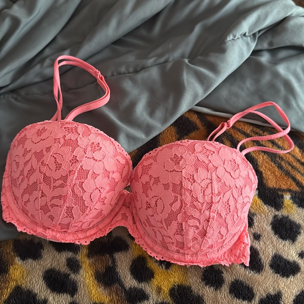PINK lace push-up bra